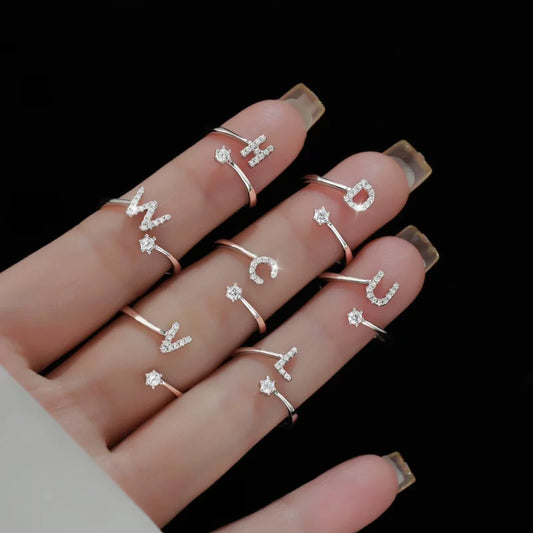 Zilveren letterring met steentje