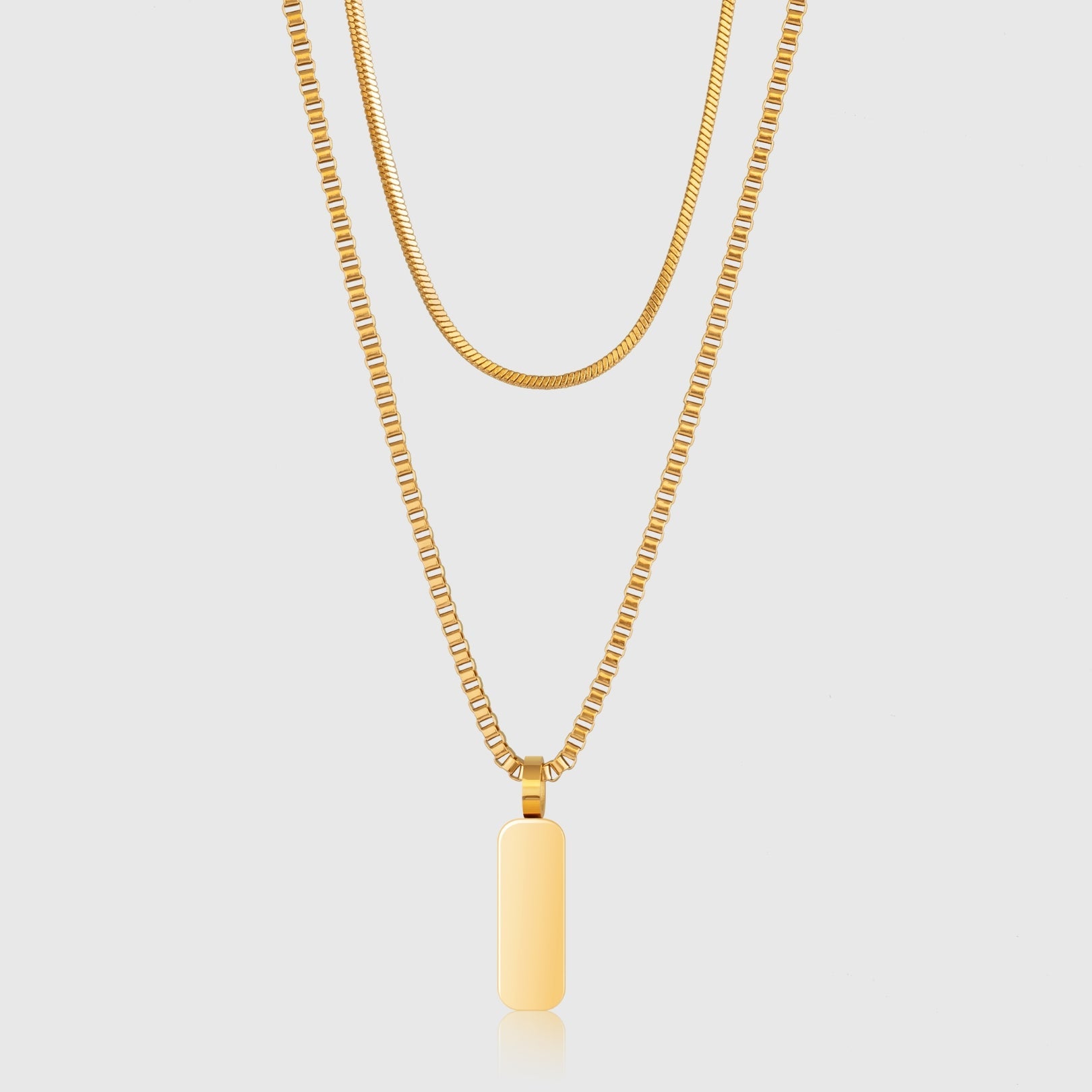 Apollo Pendant Necklace Duo gold pendant detail