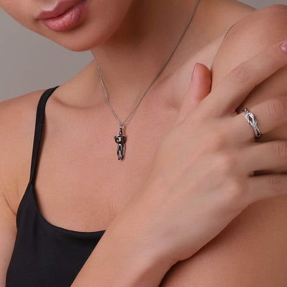 Embrace Necklace — Bellerou