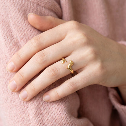 Teckel Wrap Ring om de vinger - detail